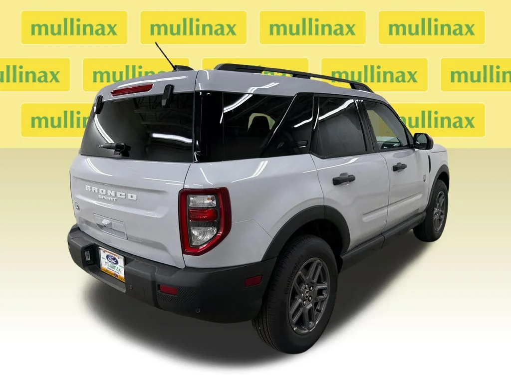 New 2026 White Ford Big Bend image 3
