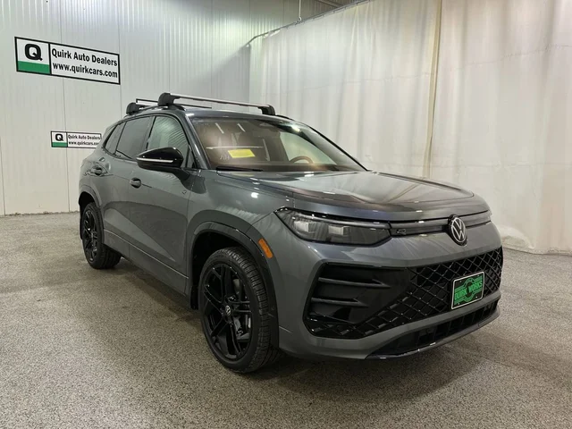 2026 Volkswagen Tiguan SE R-Line Black