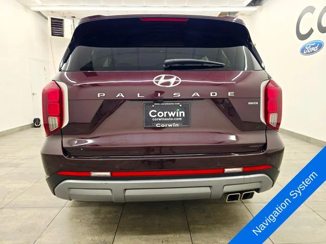 Used 2025 Burgundy Hyundai SEL image 4