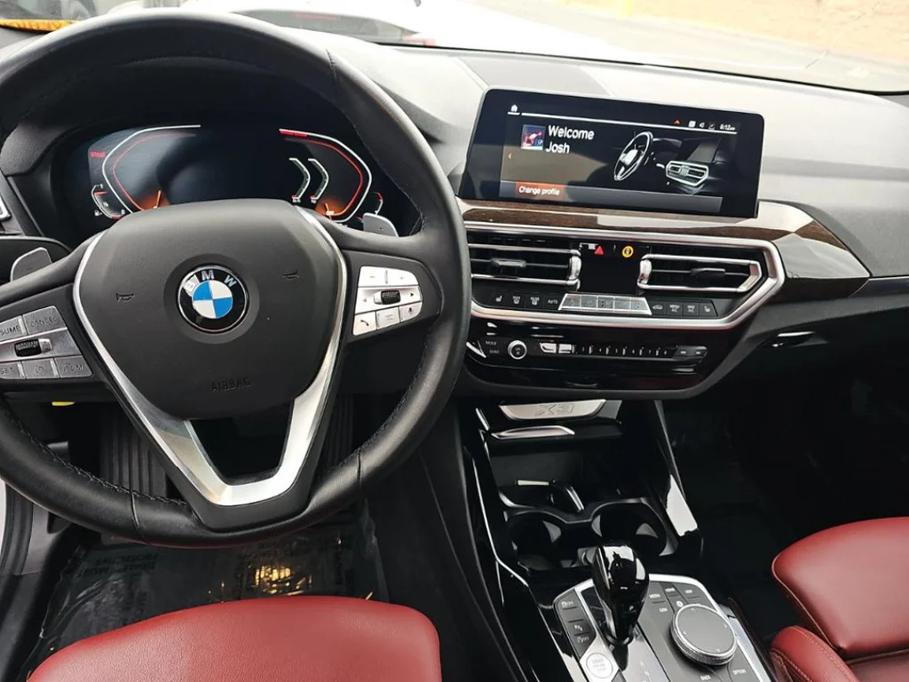 Used 2023 White BMW sDrive30i image 6