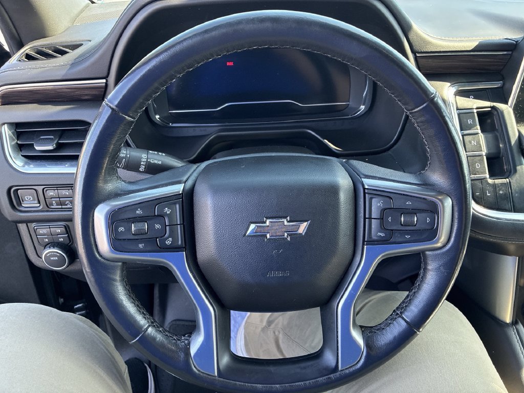 Used 2023 Black Chevrolet Z71 image 14
