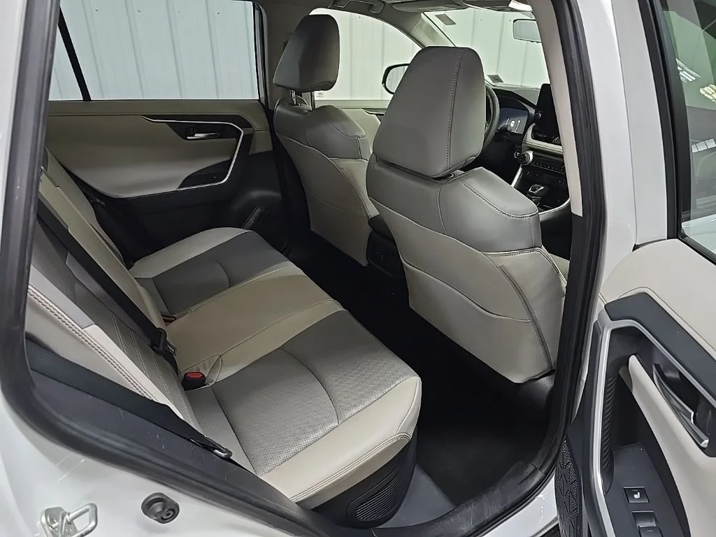2024 Toyota RAV4 Limited - Photo 19