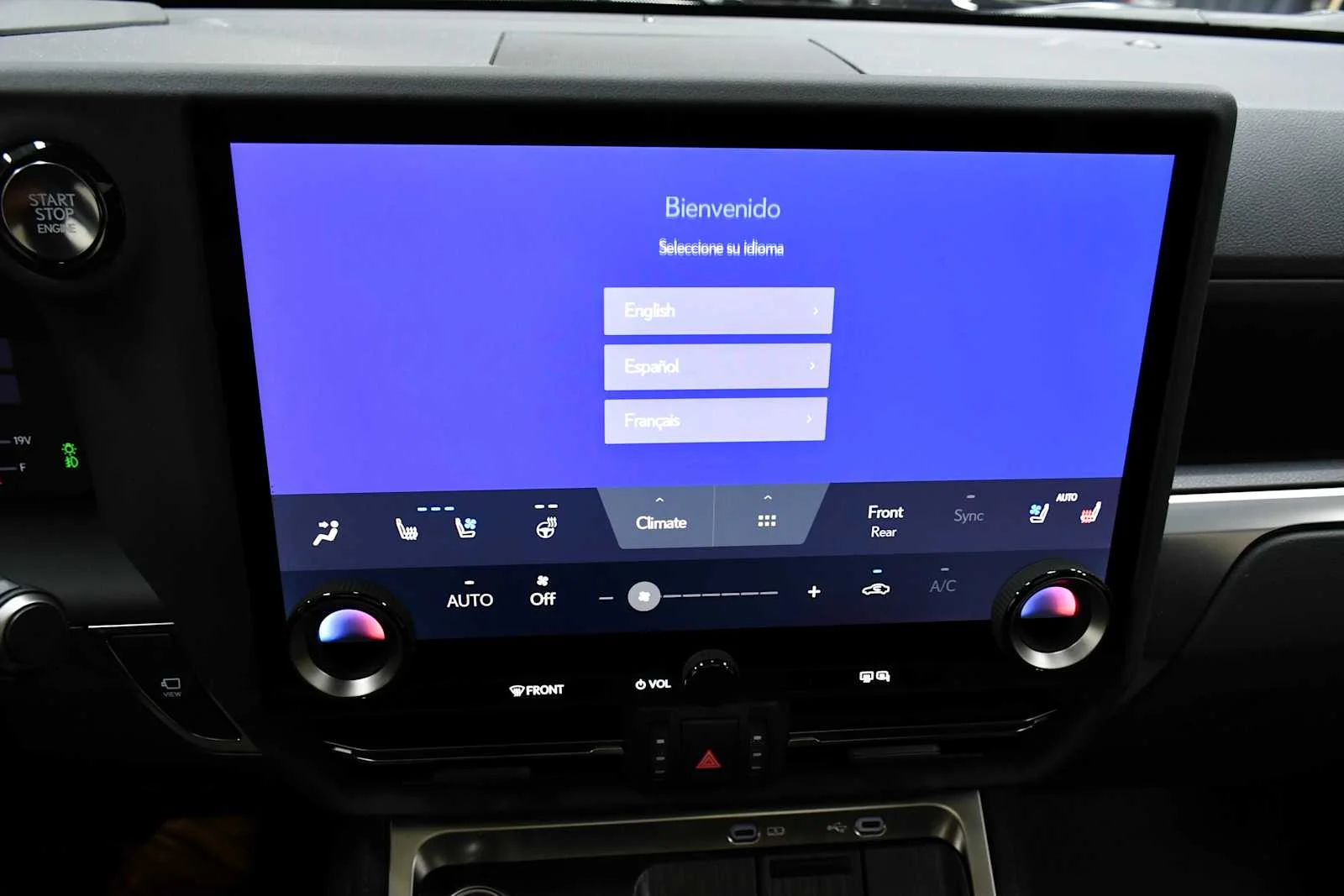Certified Used 2025 CAVIAR Lexus Luxury+ image 18