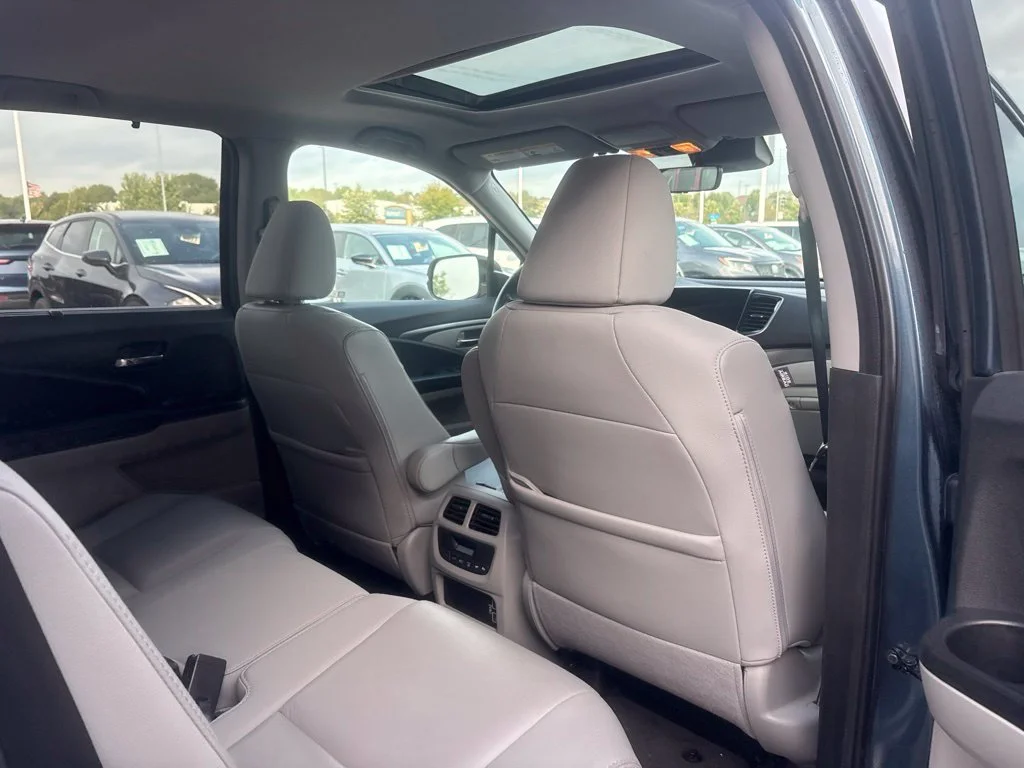 Used 2021 Blue Honda EX-L image 33