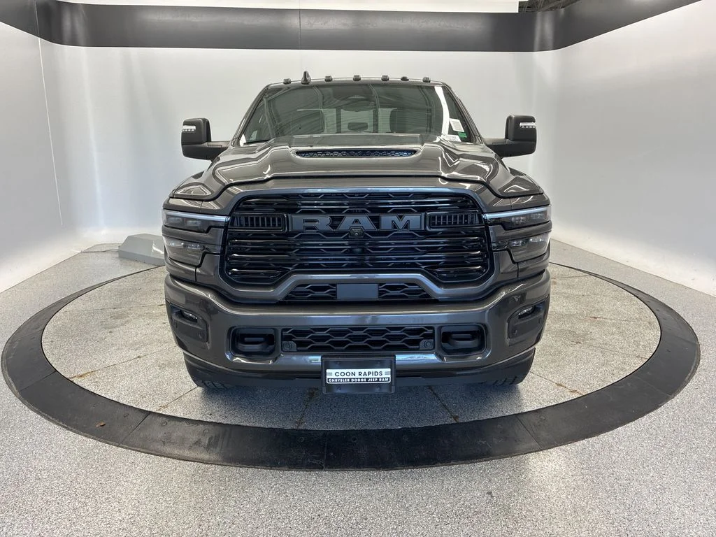 New 2026 Granite Crystal Metallic Clear-Coat Exterior Paint Ram Laramie image 2