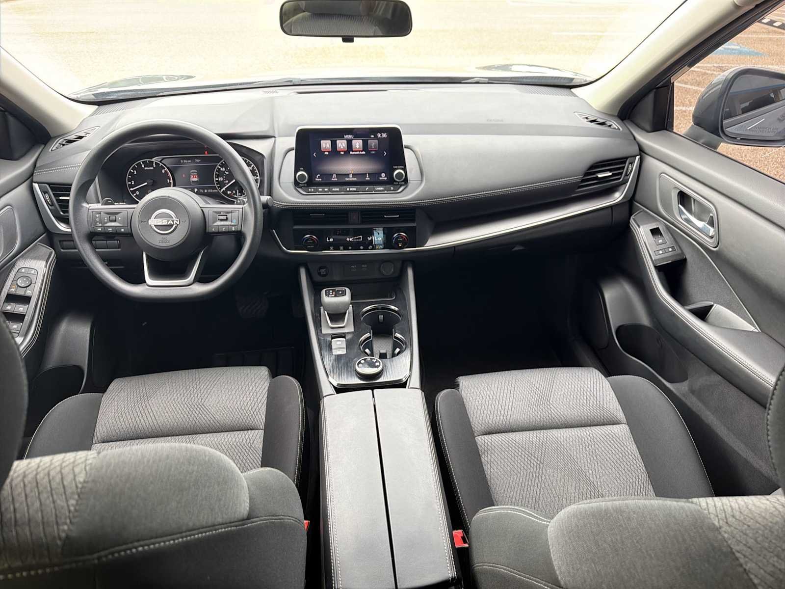 2024 Nissan Rogue SV - Photo 20