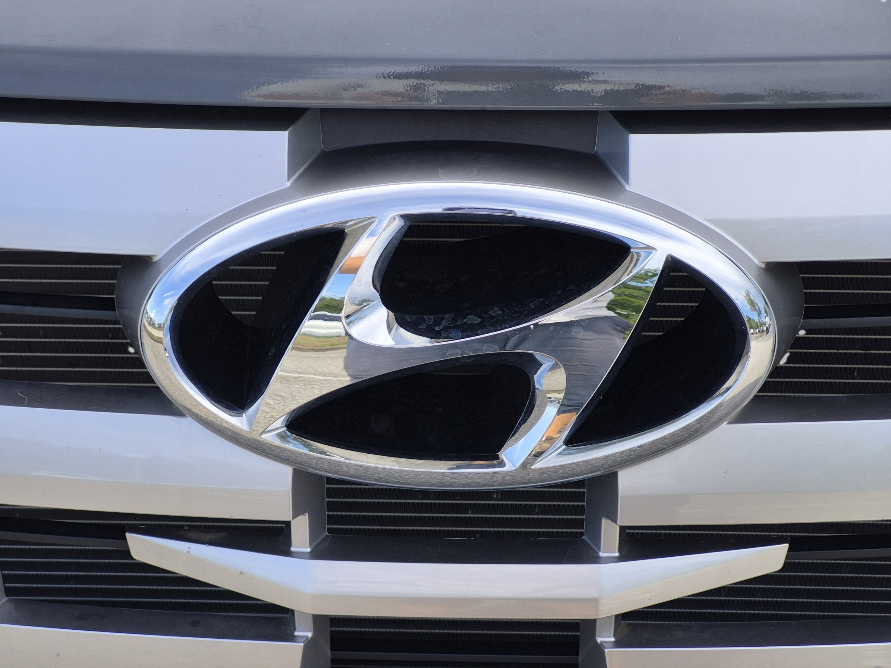Used 2023 Hampton Gray Hyundai SEL image 56