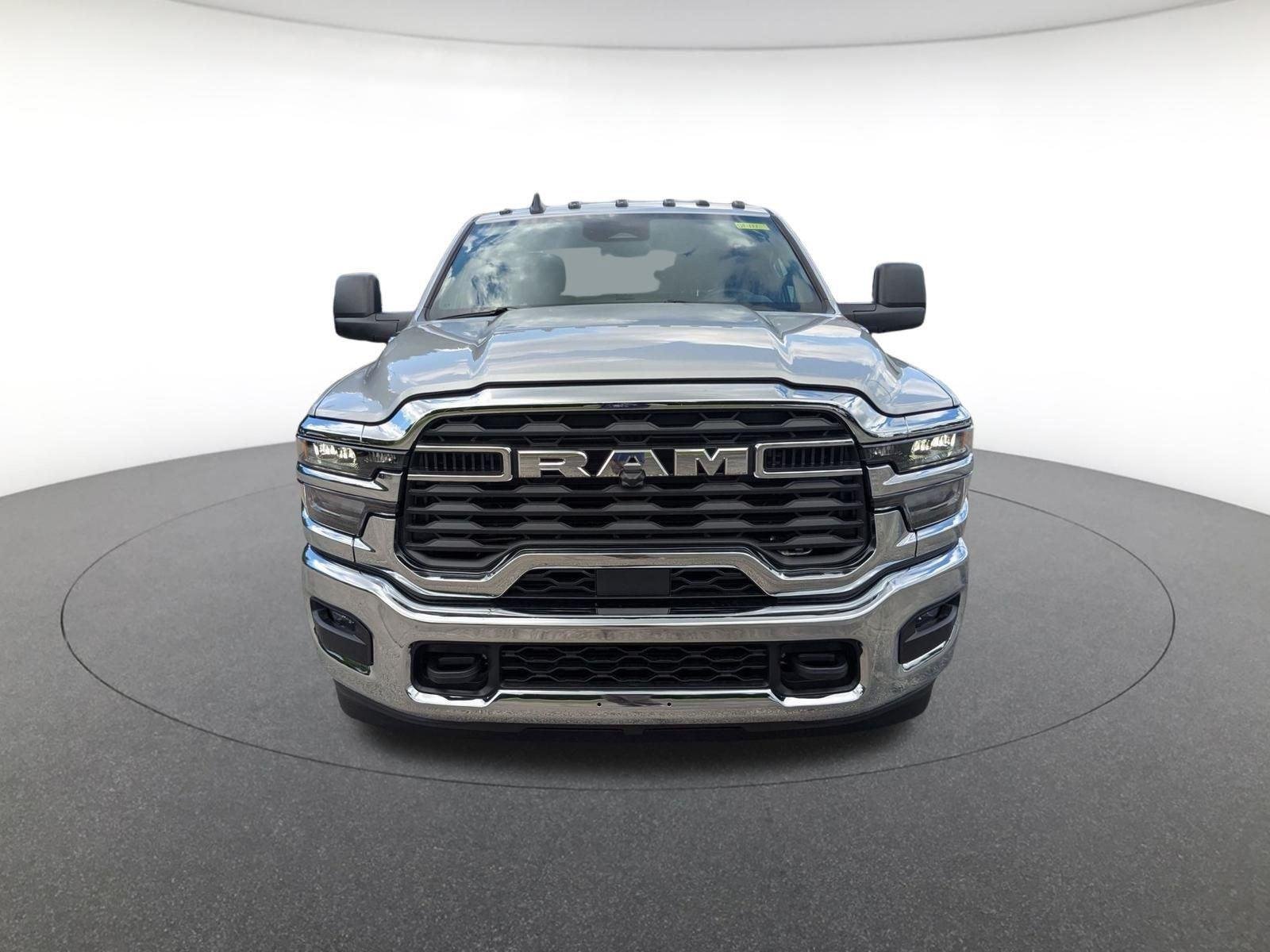 New 2026 Silver-Zynith Exterior Paint RAM Tradesman image 10