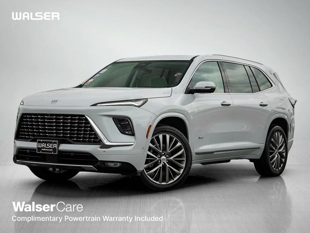 2026 Buick Enclave Avenir AWD's photo