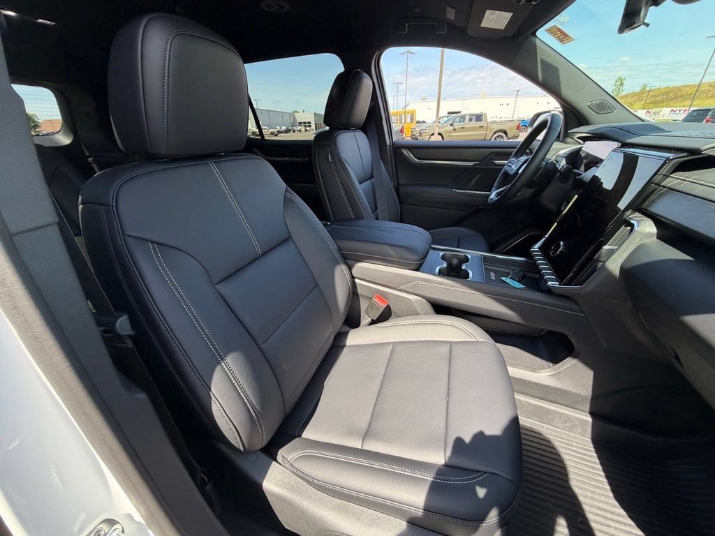 Used 2026 Summit White GMC Elevation image 43