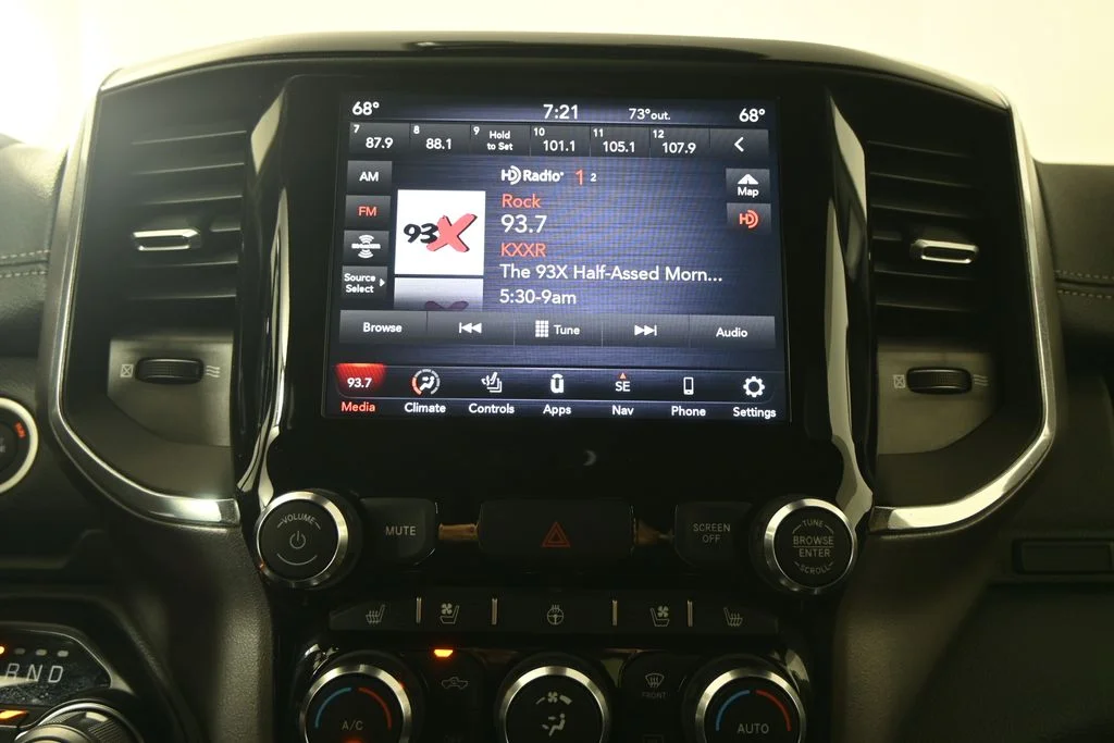 Used 2021 Blue Ram Laramie image 27