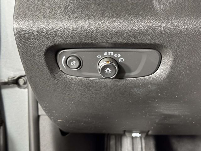 Used 2024 Sterling Gray Metallic Chevrolet Premier image 19