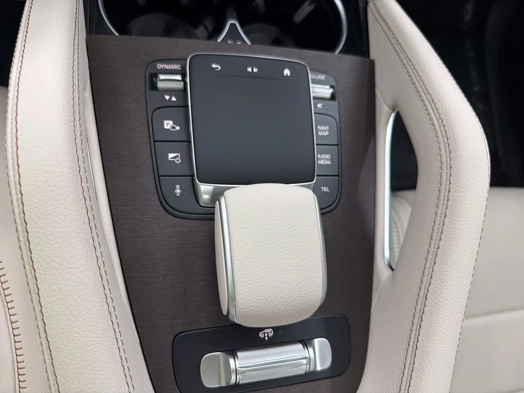 New 2027 White Mercedes-Benz GLS 450 image 19