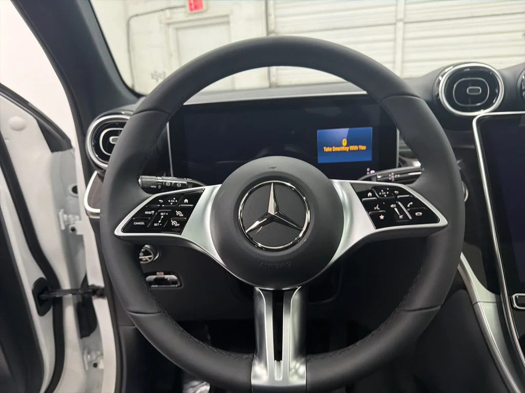 Used 2026 White Mercedes-Benz GLC 300 image 15