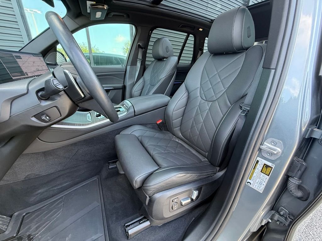 Used 2024 Skyscraper Grey Metallic BMW sDrive40i image 11