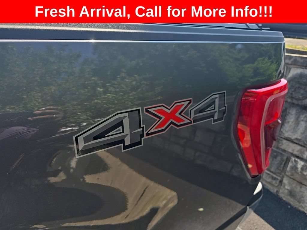 Used 2022 Gray Ford XLT image 24