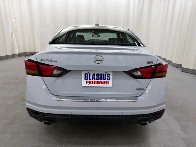 Used 2023 Gray Nissan 2.5 SR image 5