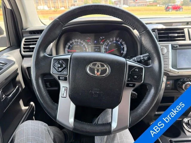 Used 2018 Classic Silver Metallic Toyota SR5 Premium image 10