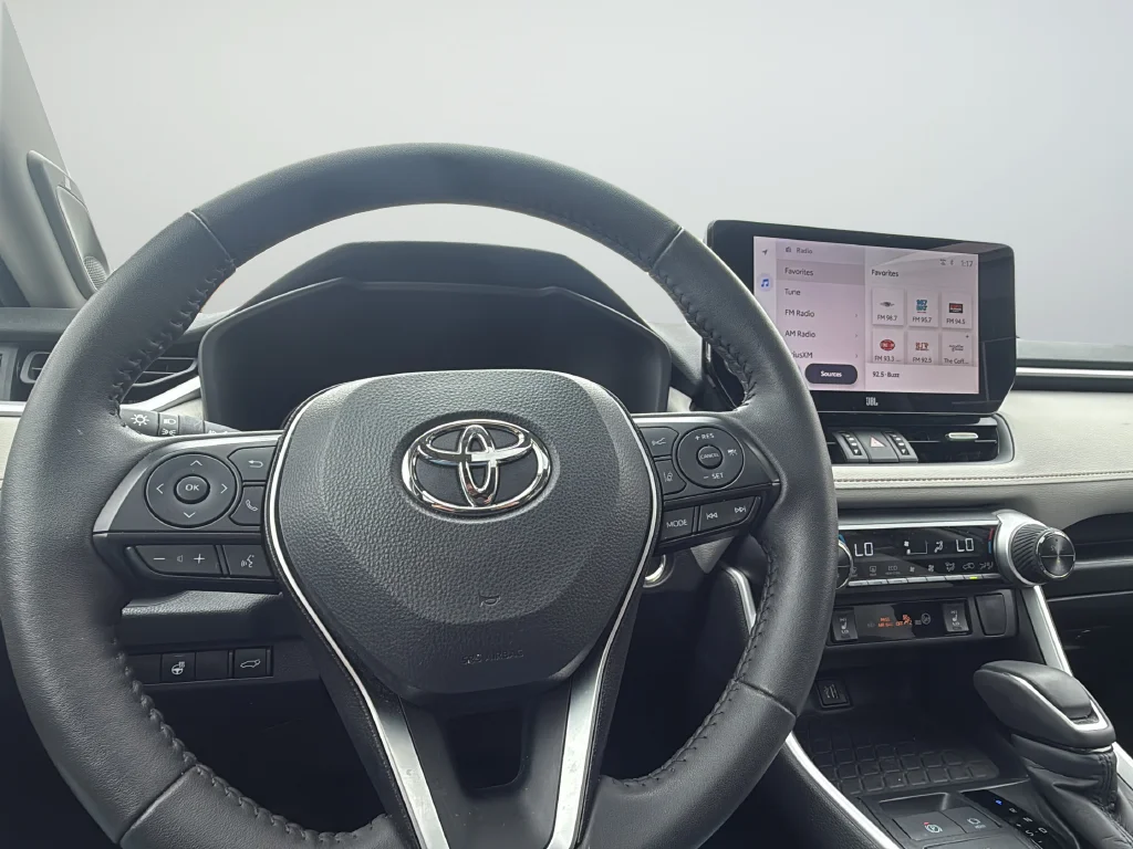 Used 2025 Blue Toyota XLE Premium image 11