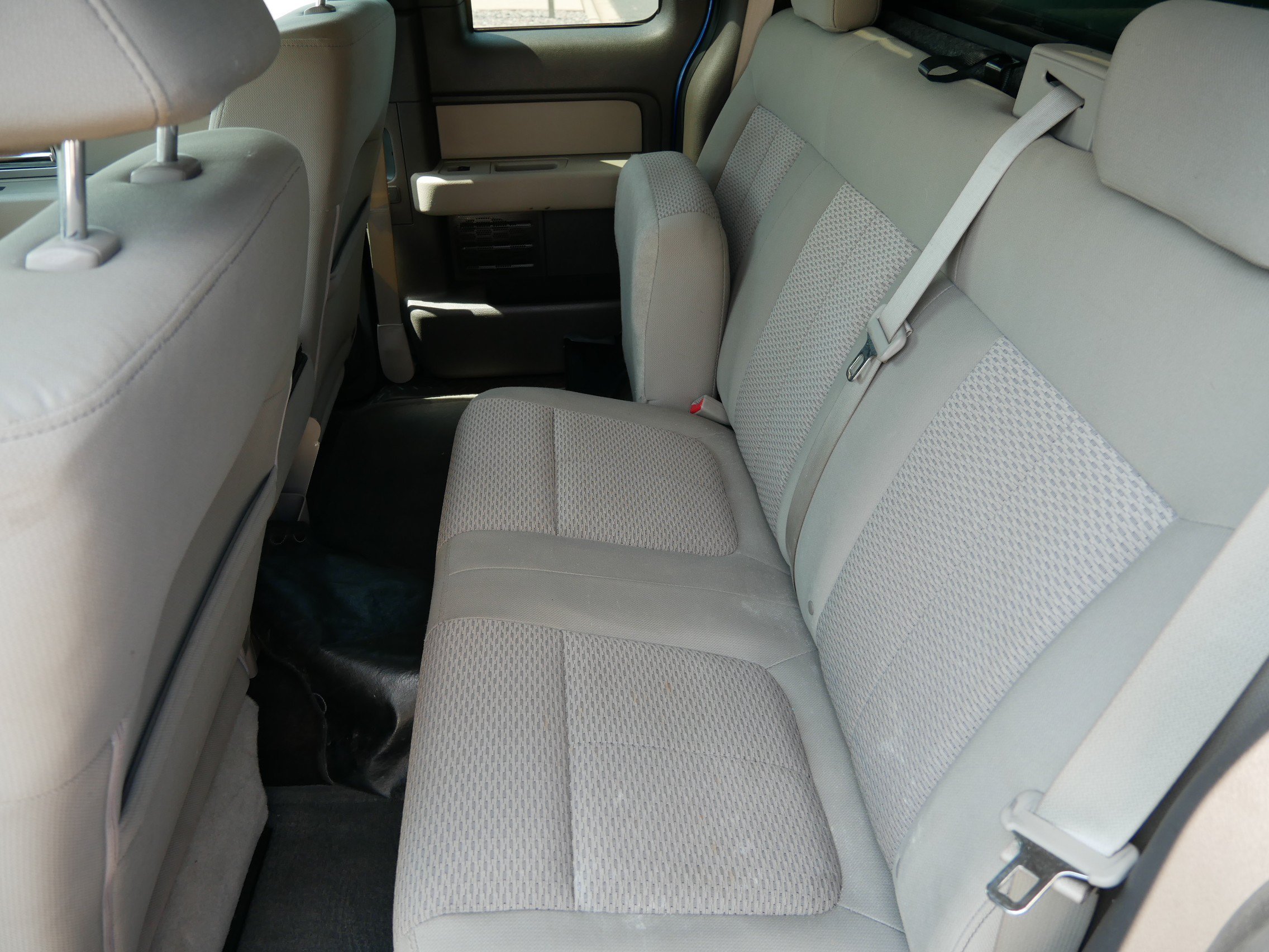 Used 2009 Blue Ford XLT image 12