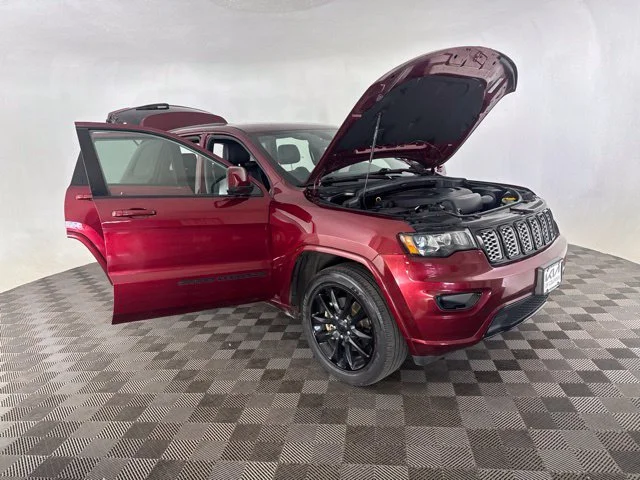 Used 2021 Red Jeep Laredo X image 17