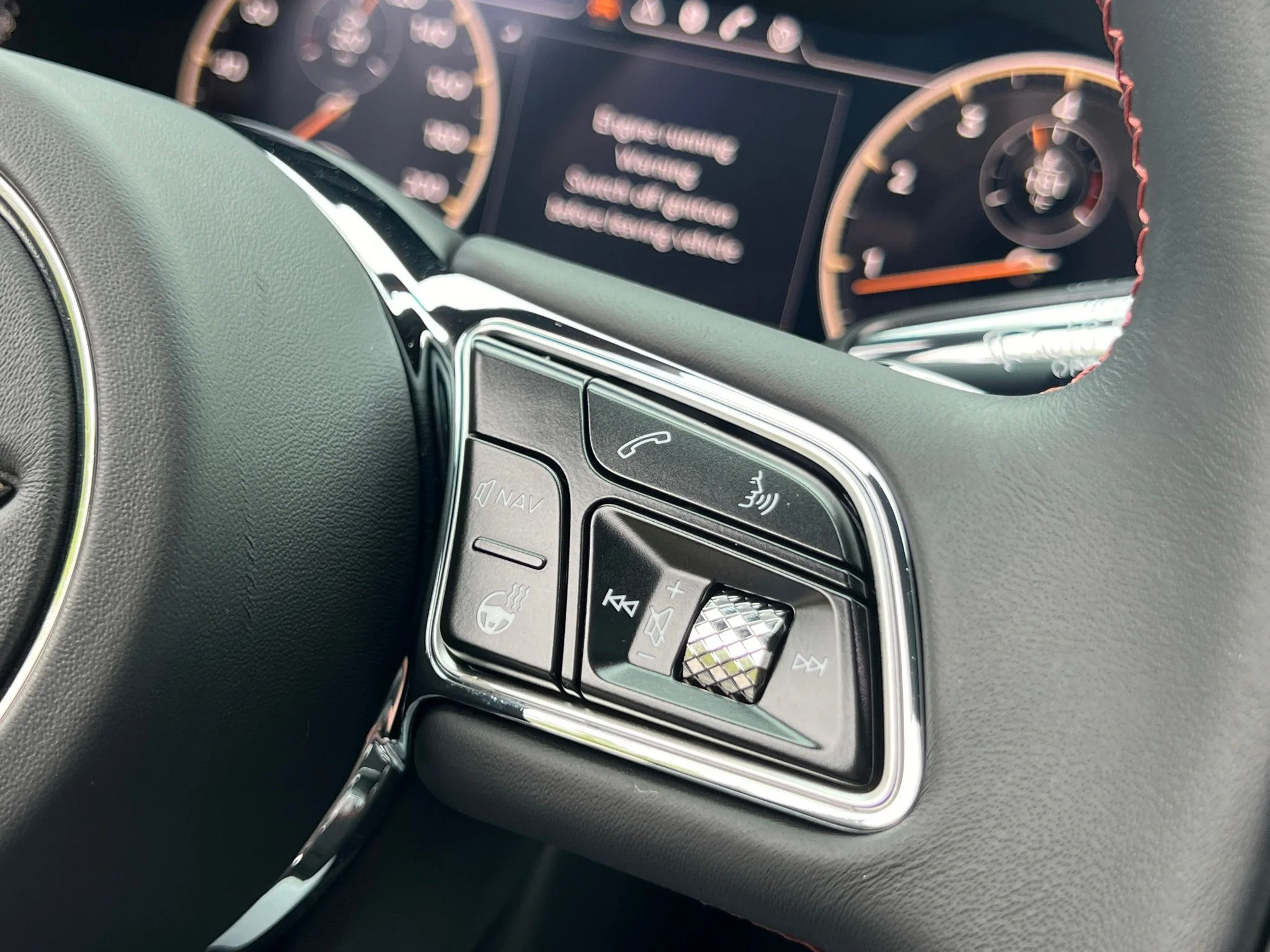 Used 2022 Black Bentley V8 image 31