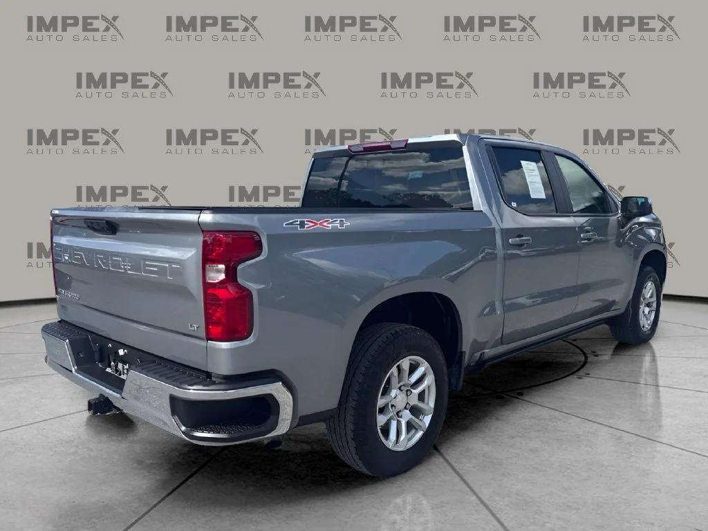 Used 2024 Gray Chevrolet LT image 5