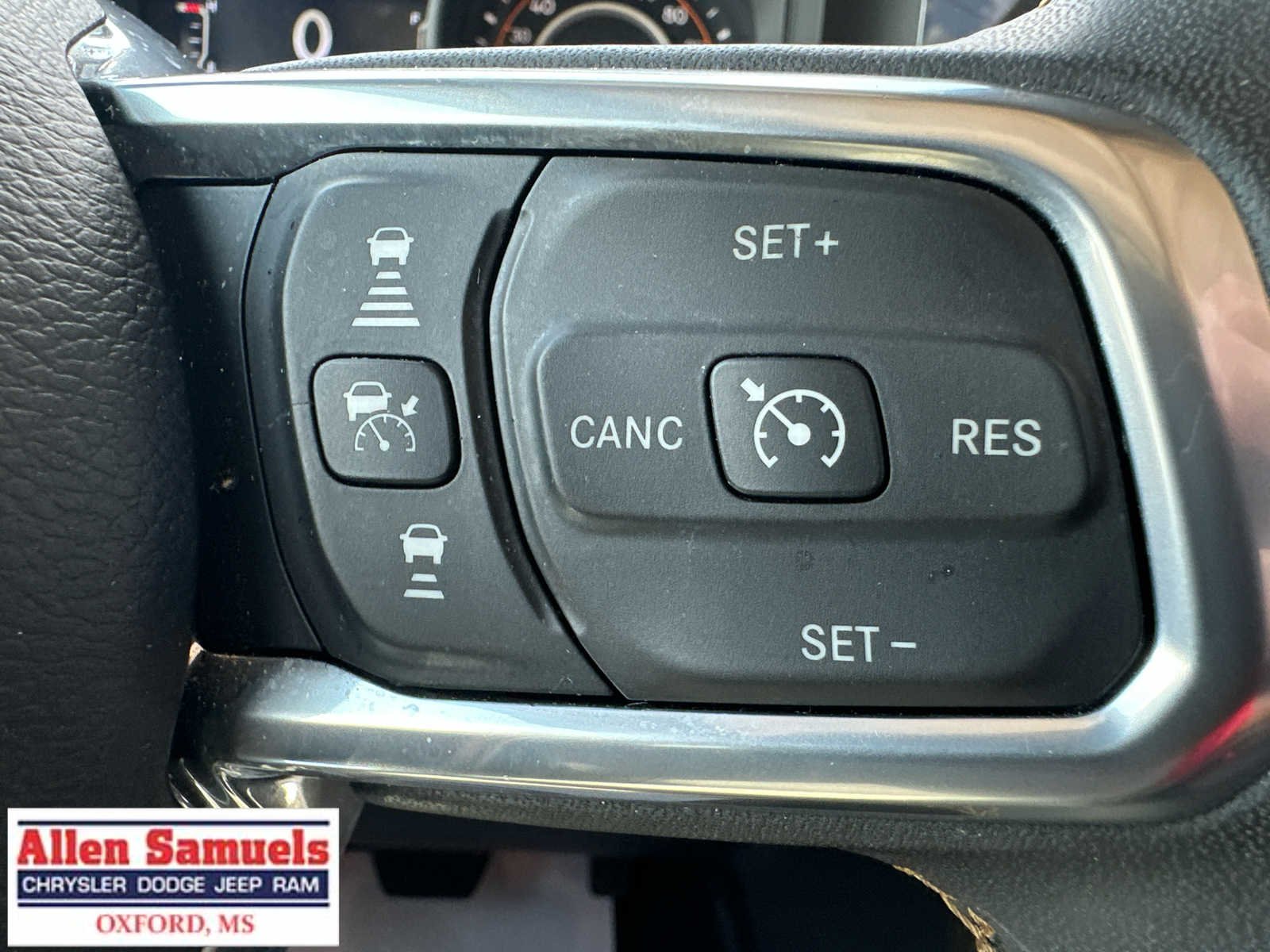 Certified Used 2025 Bright White Clearcoat Jeep Sahara image 20
