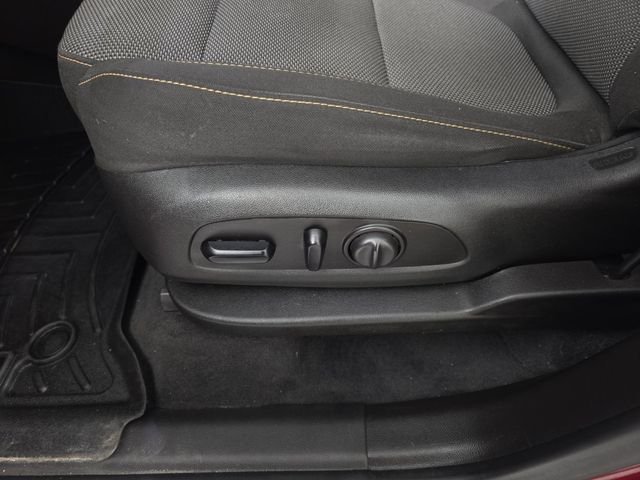 Used 2021 Red Chevrolet LT image 27