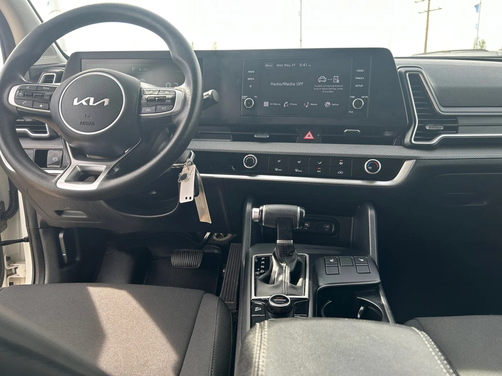 Used 2023 WHITE Kia X-LINE AWD image 17