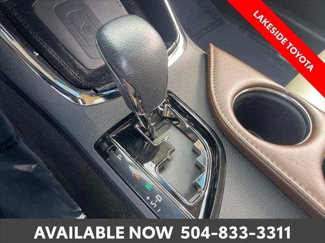 Certified Used 2016 OOH LA LA ROUGE MICA Toyota  image 32