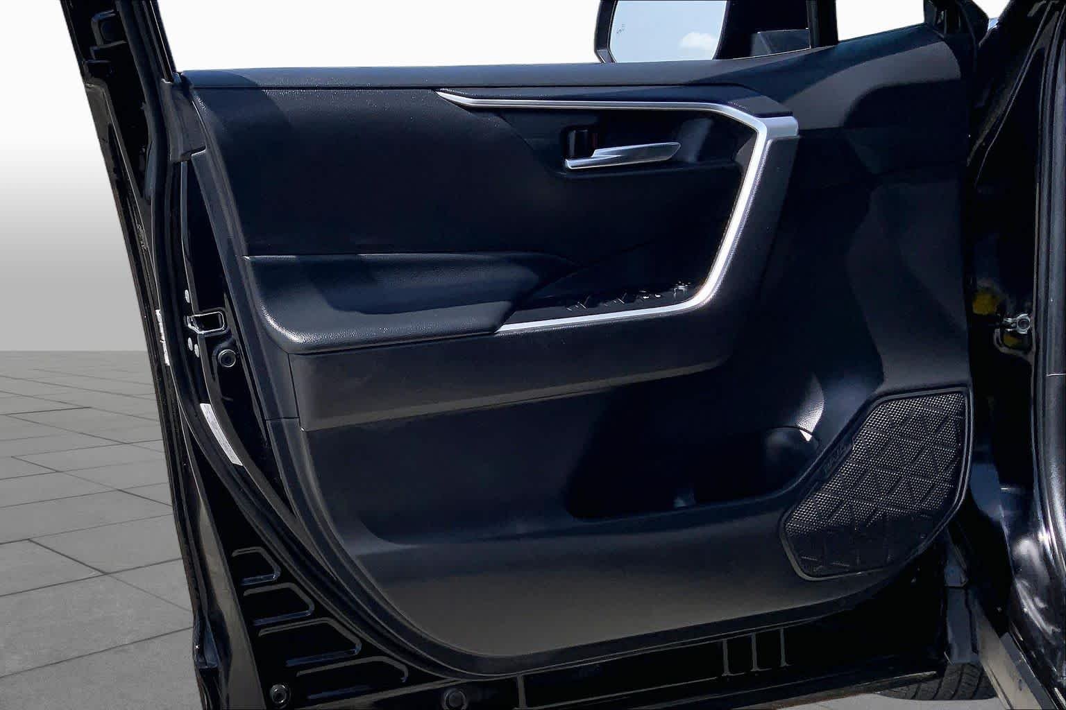 Used 2024 Midnight Black Metallic Toyota XLE image 21