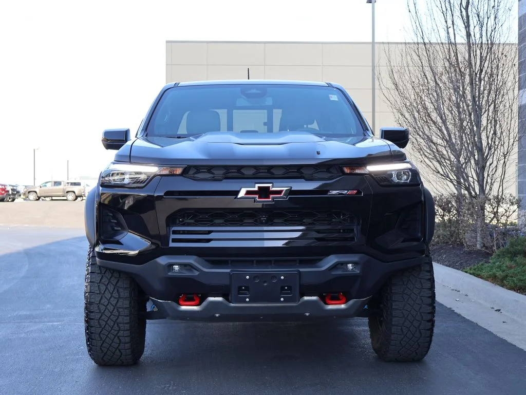 Used 2024 Chevrolet Colorado ZR2 with VIN 1GCPTFEK0R1316699 for sale in Kansas City