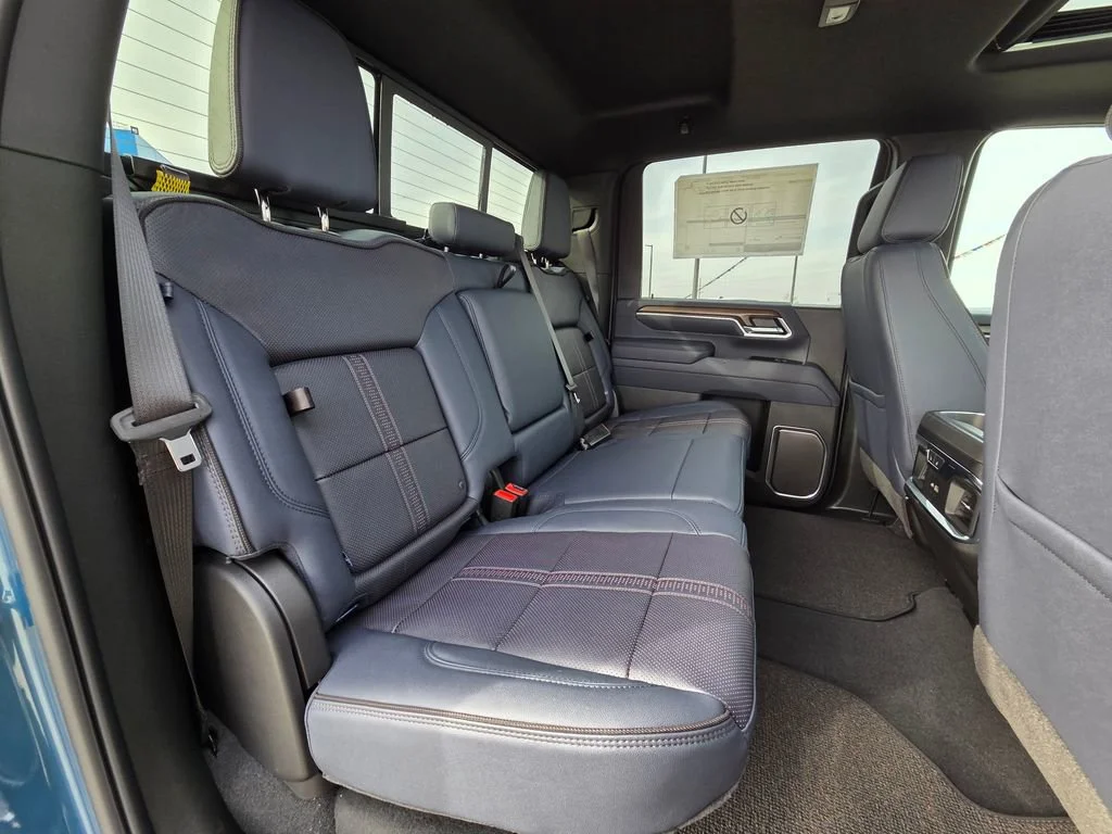 2026 Chevrolet Silverado 3500 HD High Country - Photo 35