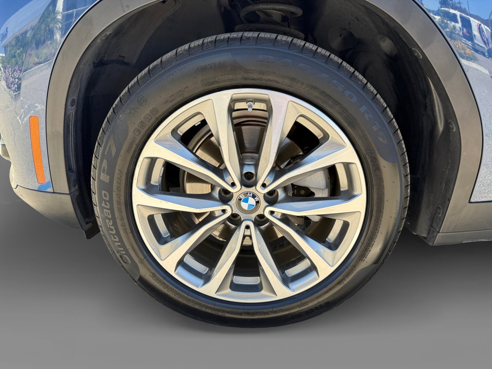 Used 2019 Phytonic Blue Metallic BMW xDrive30i image 9