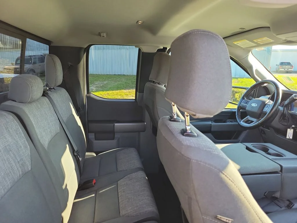 Used 2022 Oxford White Ford XLT image 29
