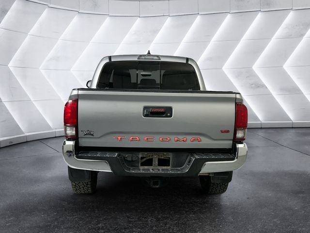 Used 2021 Silver Toyota SR5 image 5