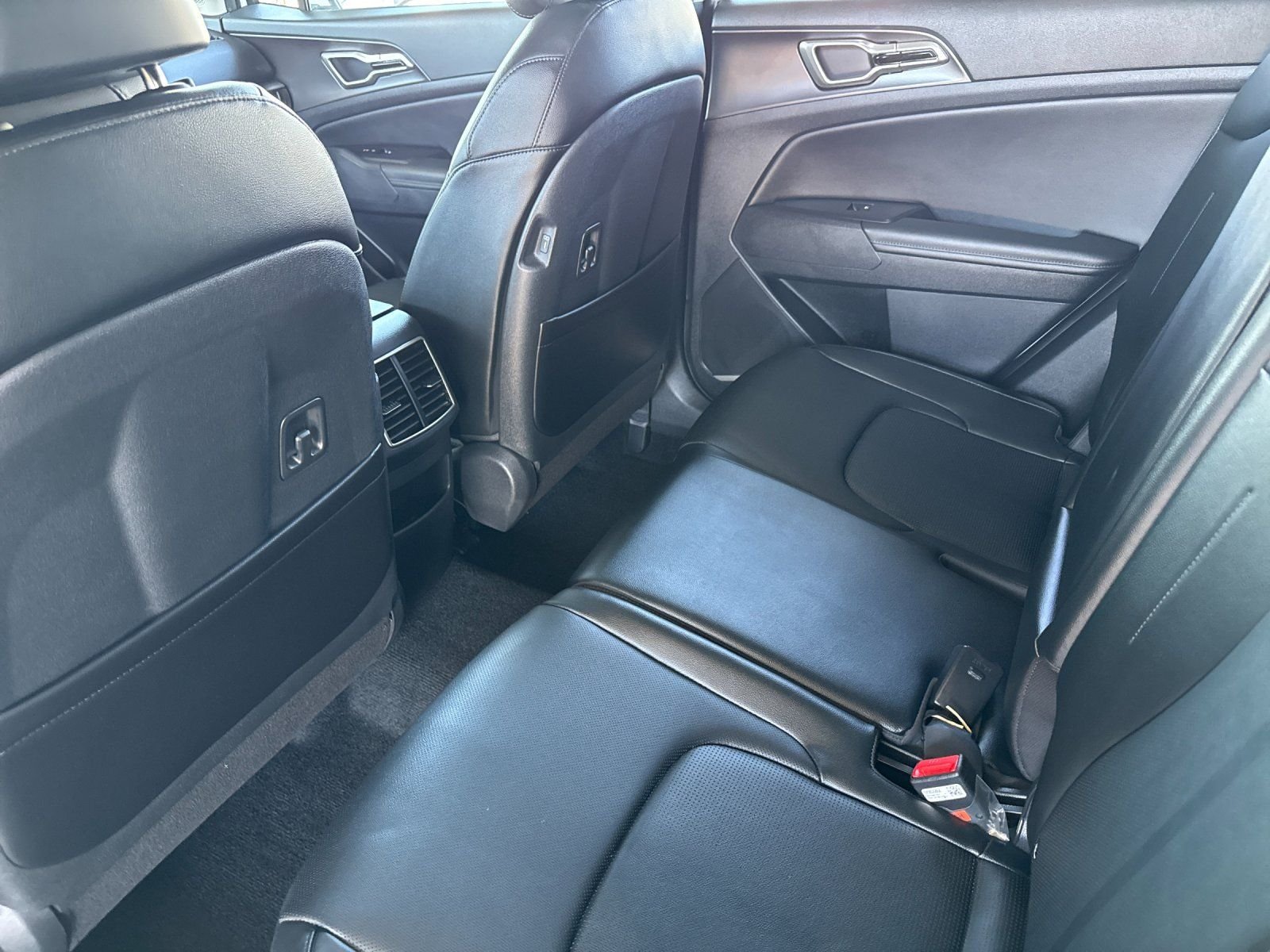 New 2026 Glacial White Pearl Kia EX image 12