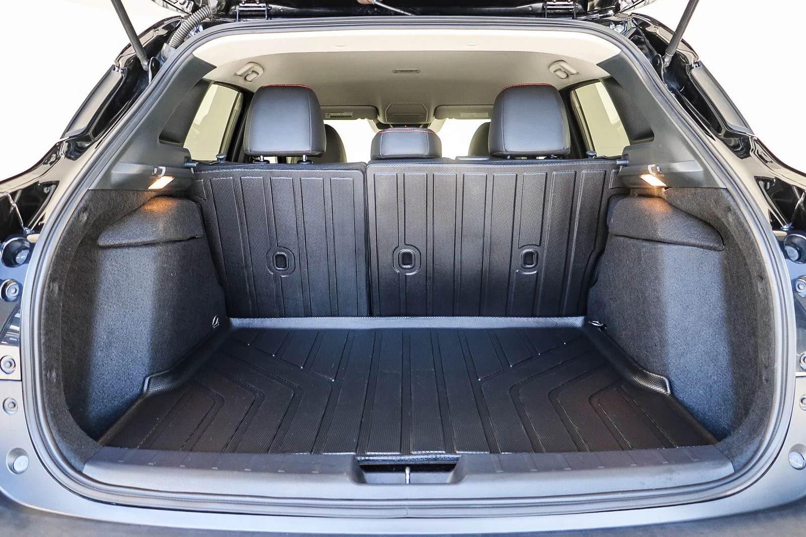 Used 2025 Black Nissan SR image 25