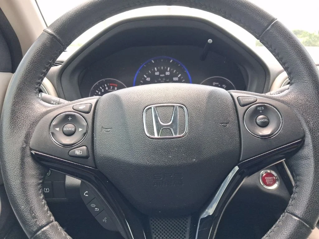 Used 2016  Honda EX-L image 28