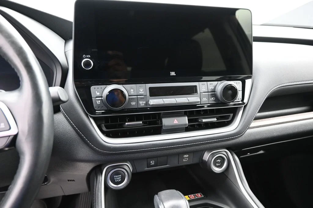 Used 2024 Black Toyota Platinum image 13