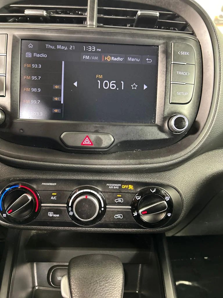 Used 2023 Black Kia LX image 14