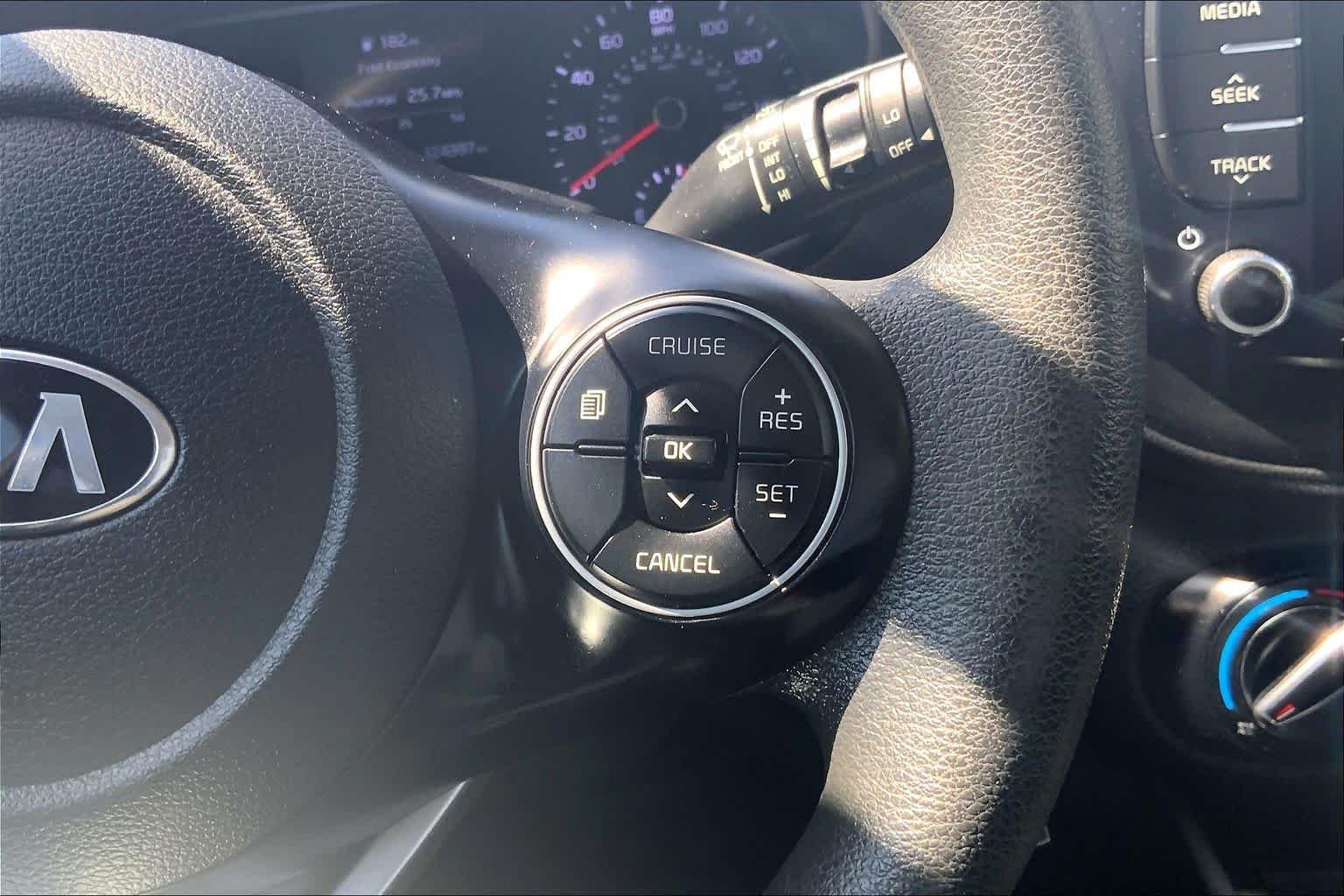 Used 2021 Snow White Pearl Kia S image 25