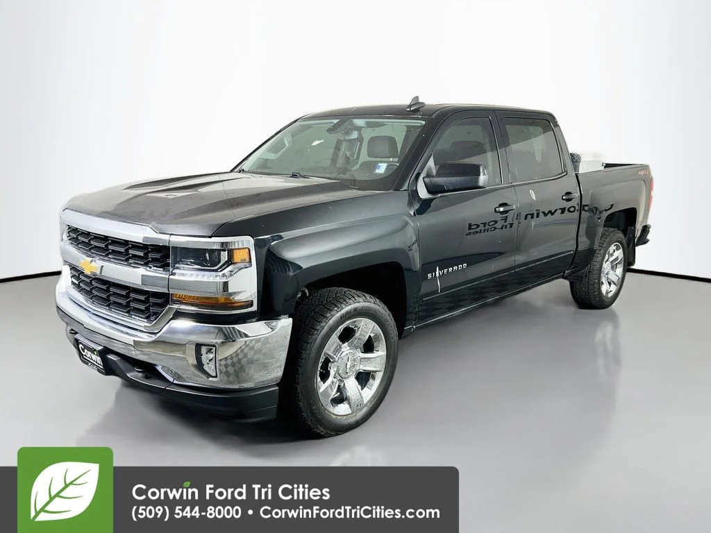 Used 2018 Black Chevrolet LT image 5
