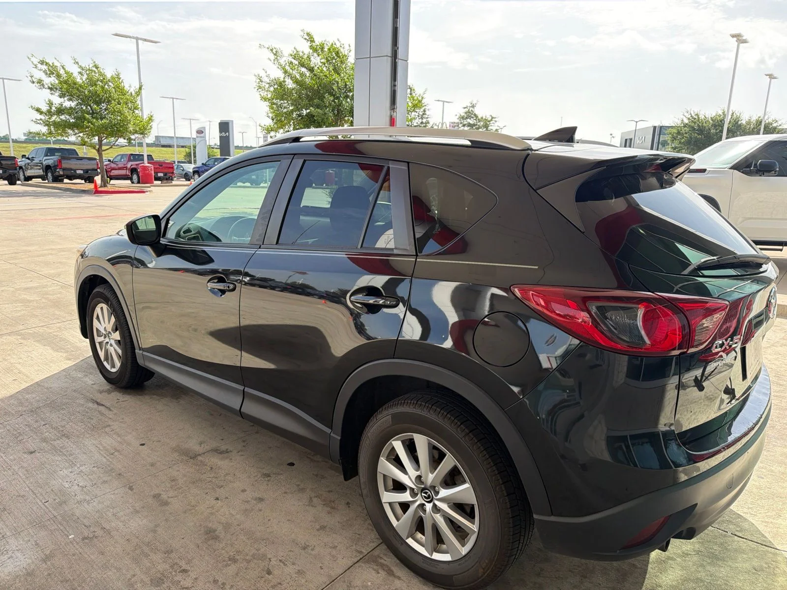 Used 2016 Black Mazda Touring image 14