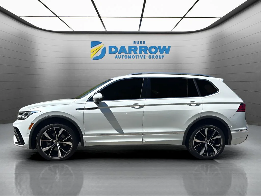Used 2024 White Volkswagen 2.0T SEL R-Line image 2