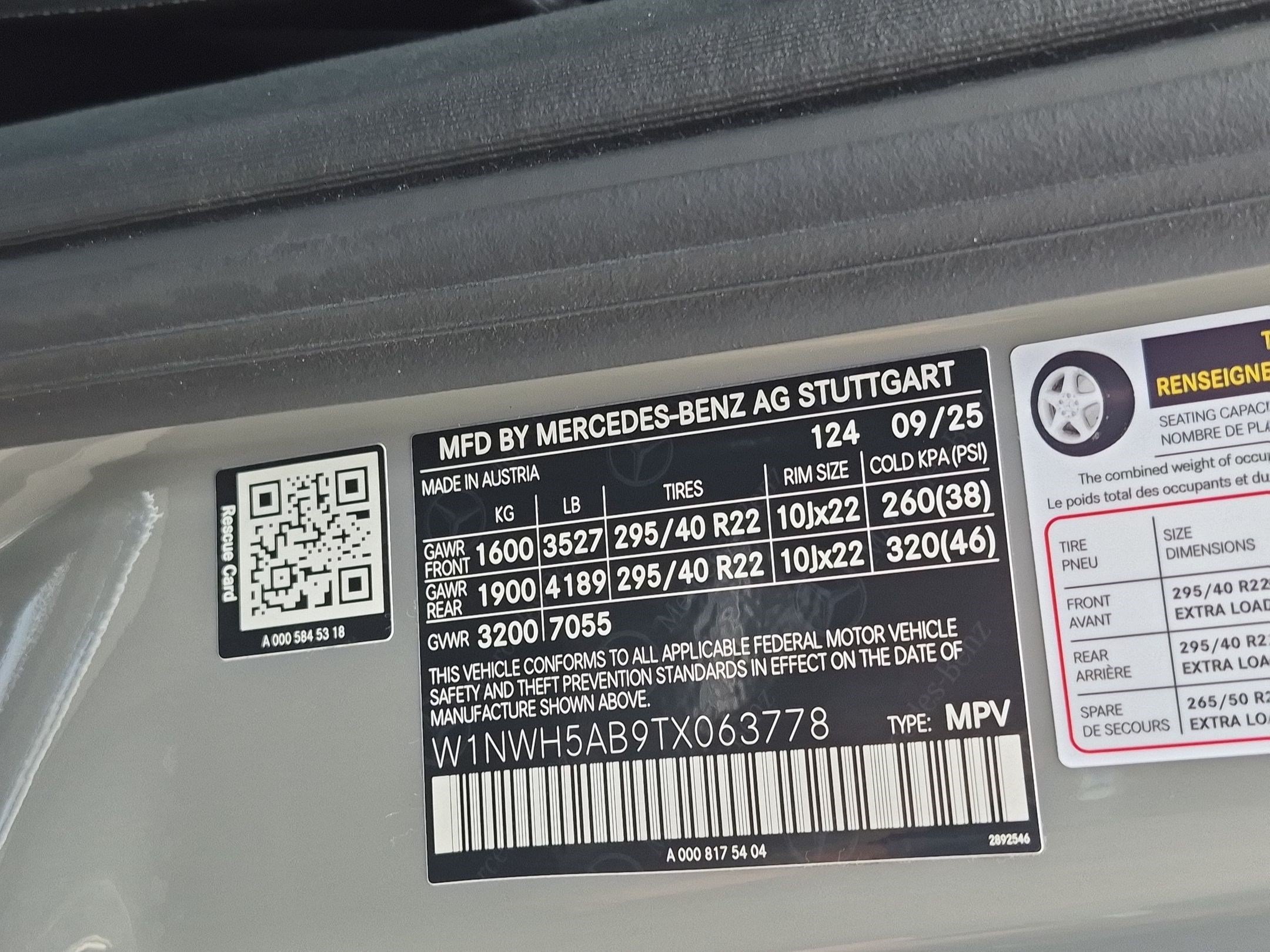 Used 2026 MANUFAKTUR Arabian Grey Mercedes-Benz AMG® G 63 image 32