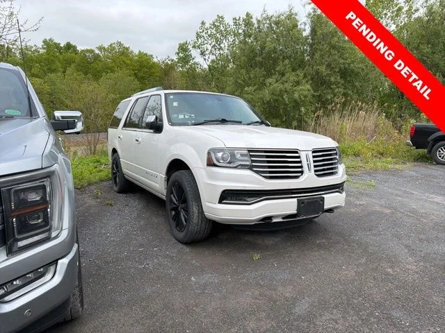 2016 Lincoln Navigator 4x4 Select's photo