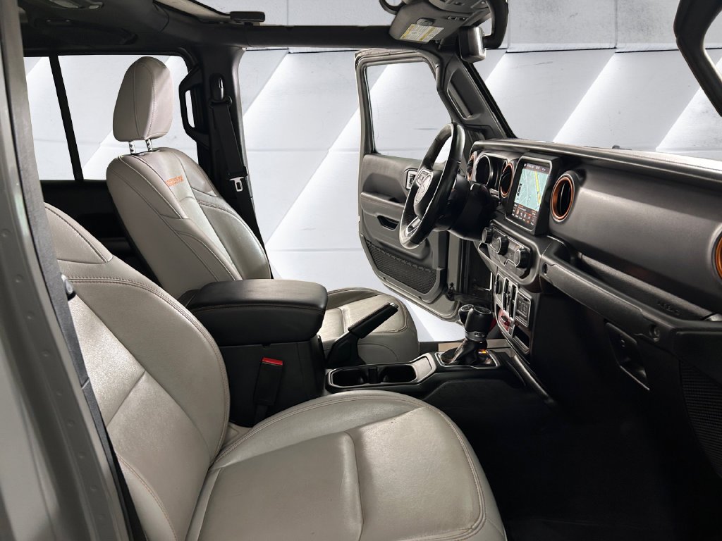 Used 2023 Gray Jeep Mojave image 13