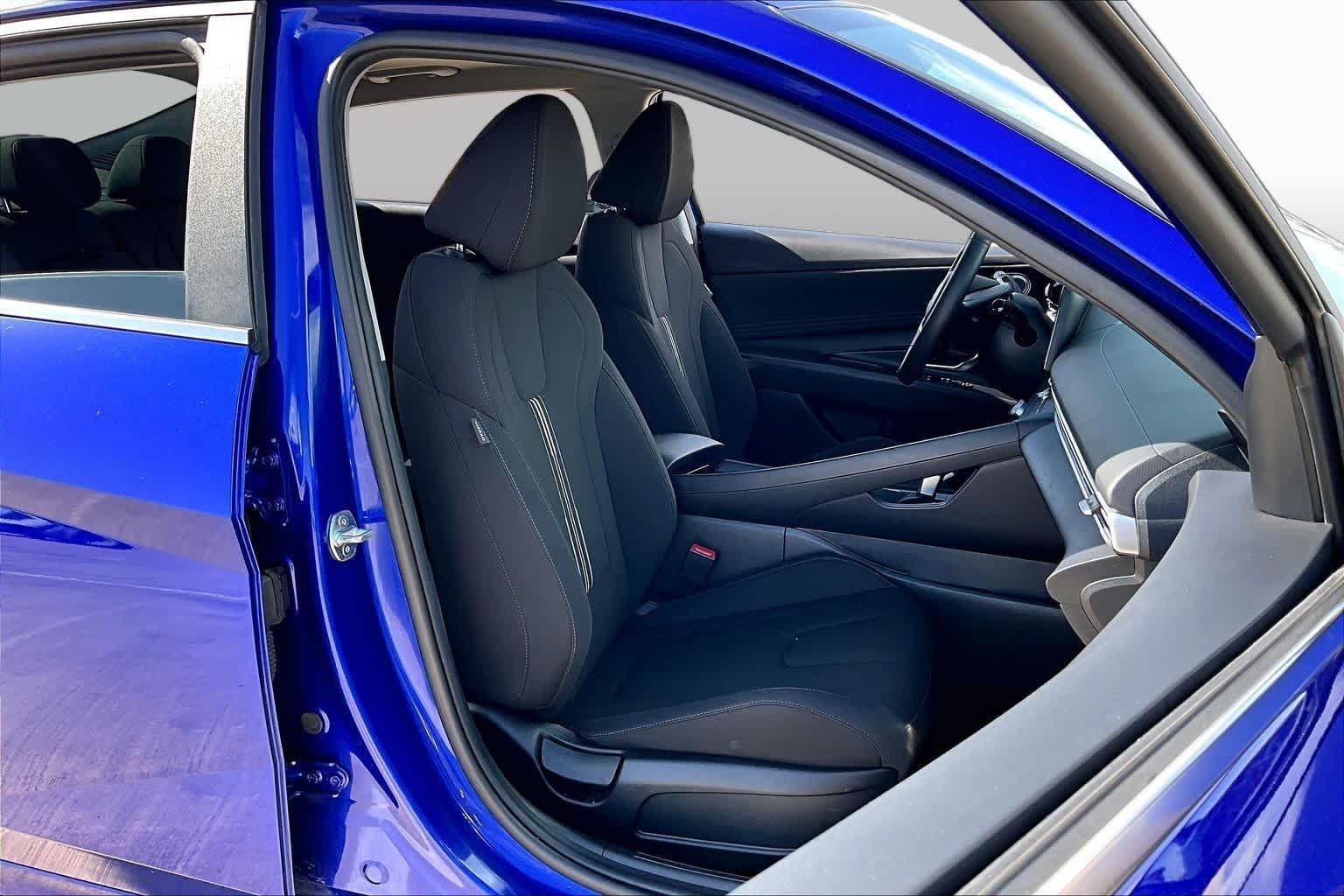Used 2024 Intense Blue Hyundai SEL image 9